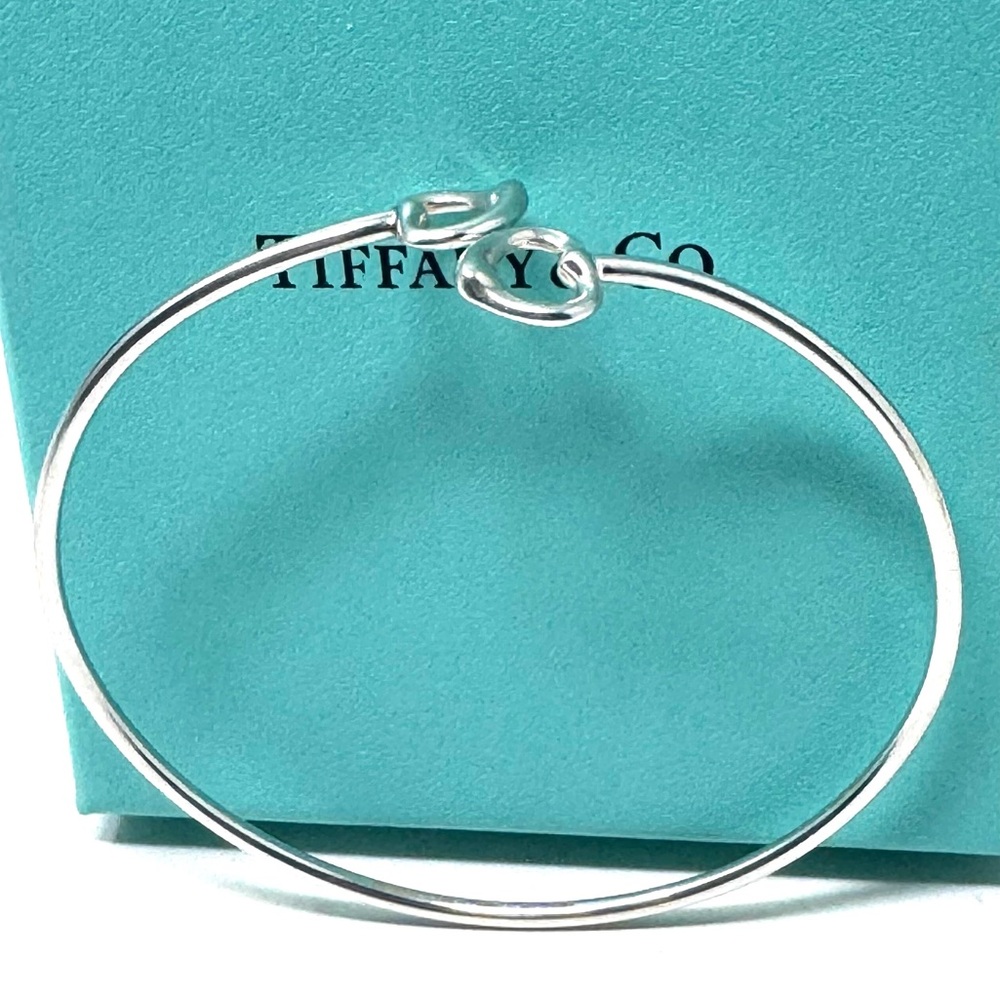 Authentic Elsa Peretti Open Heart Hook Bangle Bracelet.